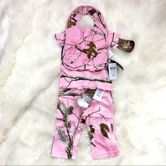 Realtree Matching Sets Bass Pro Shops Realtree Pink Camo Matching Set Poshmark